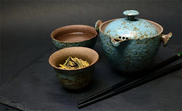 浮森林とは？世界の驚き実例と自宅で作る簡単ガイド