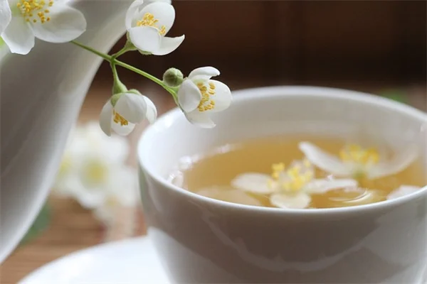 実は間違ってた？スイートピーの肥料、たった3つのコツで花が2倍に！